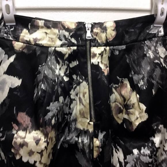 New! River Island Floral Knee Length Skirt with Pockets - Picture 6 of 8